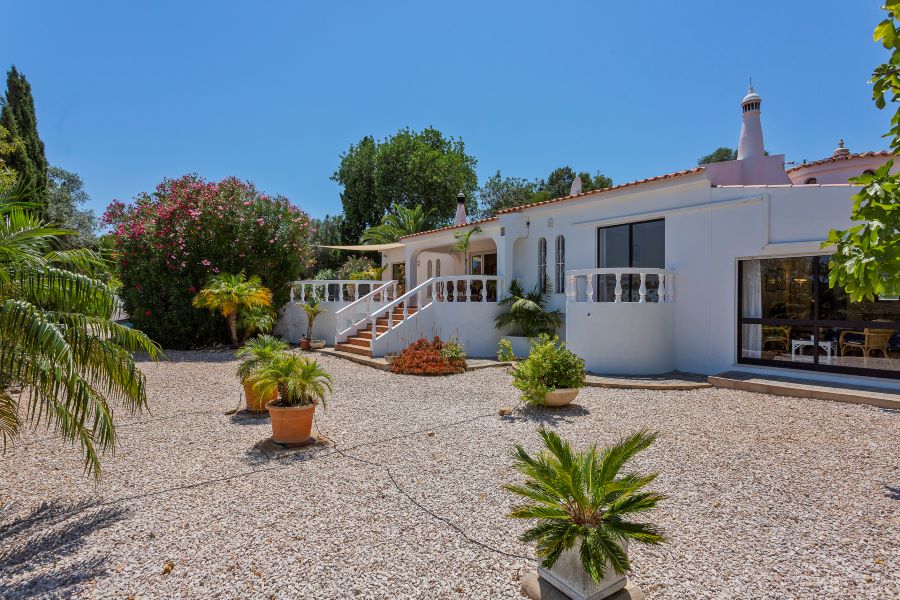Algarve, Portugal, Ferienvilla mit privatem Pool. Direkt vom holländischen Eigentümer.