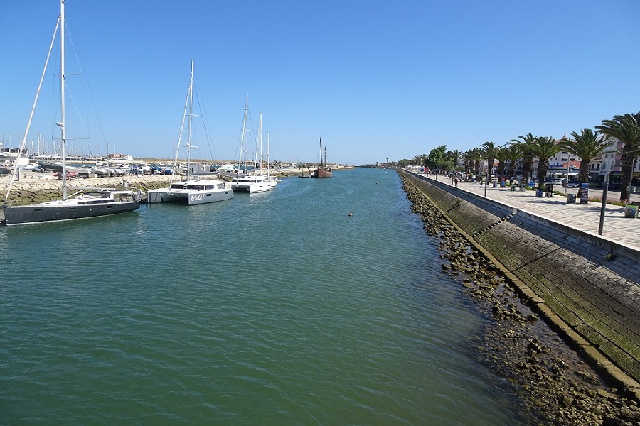 Lagos Marina entlang des Boulevards