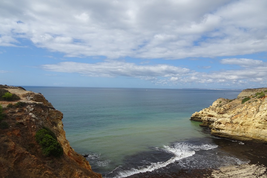 Einer der schönsten Strände von Praia do Carvoeiro
