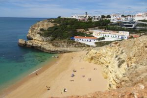 Praia de Benagil, Höhlenbesuche mit dem Boot